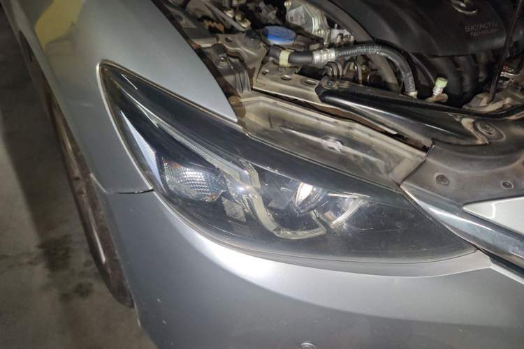 Used Mazda Atenza 2017 2.0L Blue Sky Luxury Edition Right Front Headlight