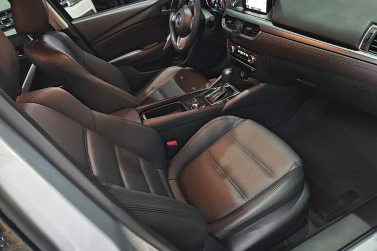 Used Mazda Atenza 2017 2.0L Blue Sky Luxury Edition Right Front Seat