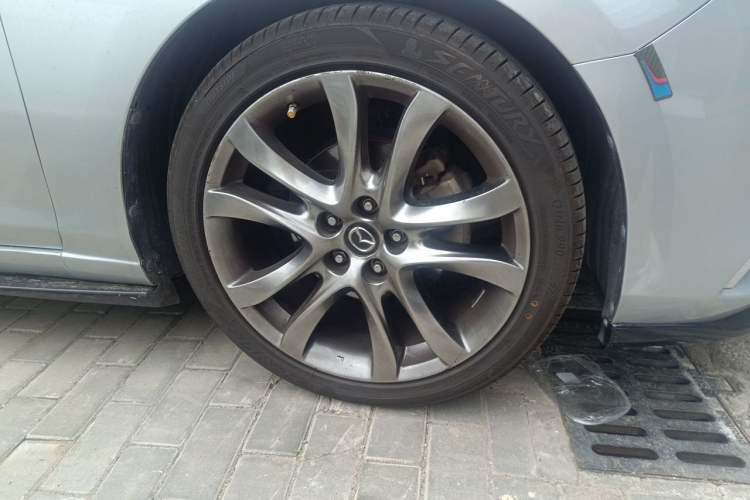 Used Mazda Atenza 2017 2.0L Blue Sky Luxury Edition Right Front Wheel Hub