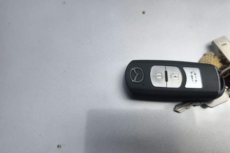 Used Mazda Atenza 2017 2.0L Blue Sky Luxury Edition Vehicle Key