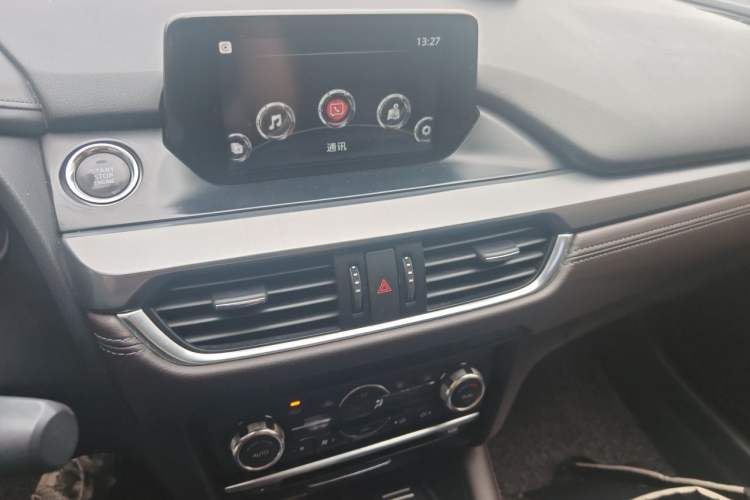 Used Mazda Atenza 2017 2.5L Skyactiv Sport Edition Audio And AC Panel