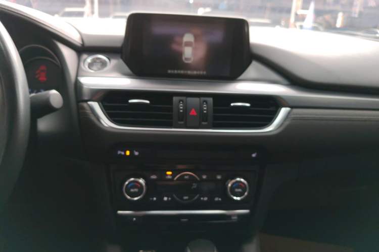 Used Mazda Atenza 2017 2.5L Blue Sky Prestige Edition Audio And AC Panel