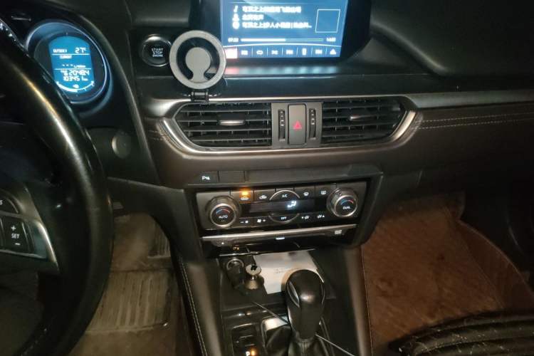 Used Mazda Atenza 2017 2.0L Blue Sky Luxury Edition Audio And AC Panel