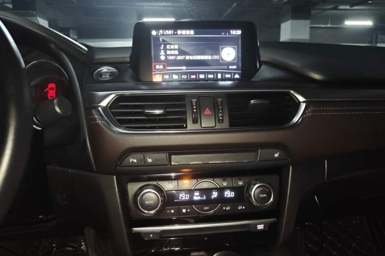 Used Mazda Atenza 2017 2.5L Blue Sky Prestige Edition Audio And AC Panel