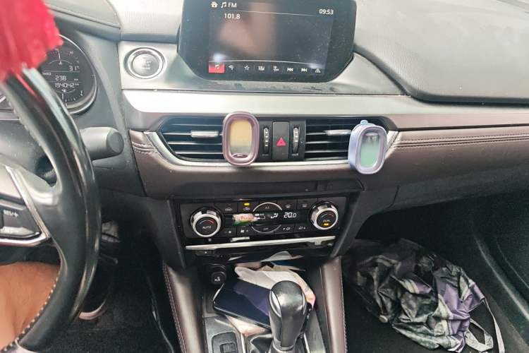 Used Mazda Atenza 2017 2.0L Blue Sky Luxury Edition Audio And AC Panel