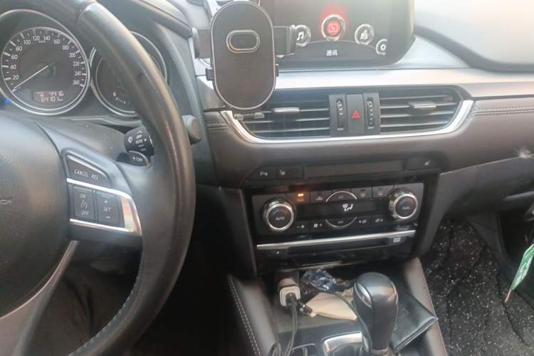 Used Mazda Atenza 2017 2.5L Blue Sky Prestige Edition Audio And AC Panel