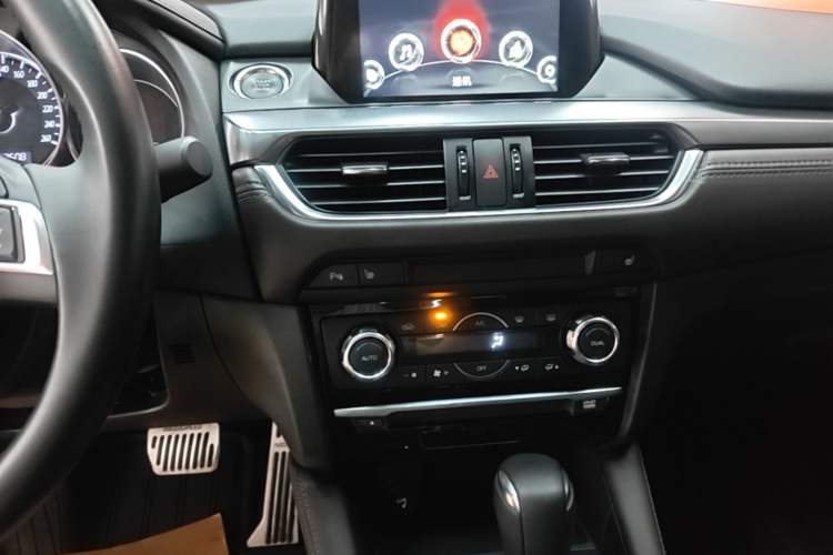 Used Mazda Atenza 2017 2.5L Blue Sky Prestige Edition Audio And AC Panel
