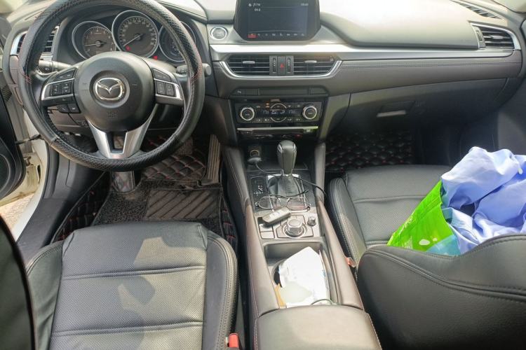 Used Mazda Atenza 2017 2.0L Blue Sky Luxury Edition Center Console