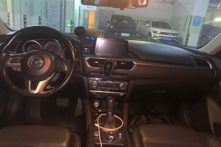 Used Mazda Atenza 2017 2.0L Blue Sky Luxury Edition Center Console