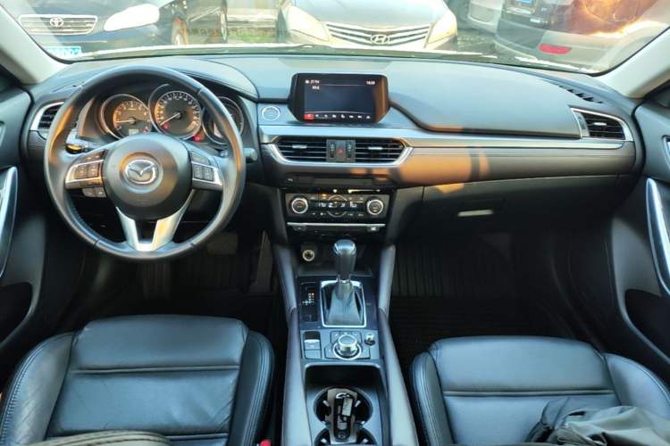 Used Mazda Atenza 2017 2.0L Blue Sky Luxury Edition Center Console