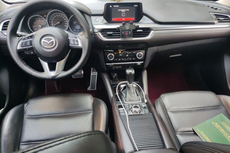 Used Mazda Atenza 2017 2.0L Blue Sky Luxury Edition Center Console