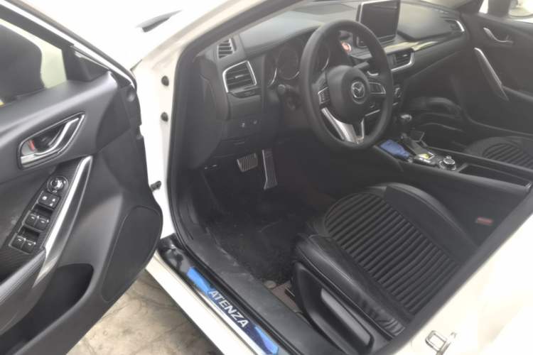 Used Mazda Atenza 2017 2.0L Blue Sky Fashion Edition Driver Seat