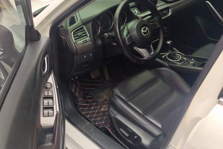 Used Mazda Atenza 2017 2.0L Blue Sky Luxury Edition Driver Seat