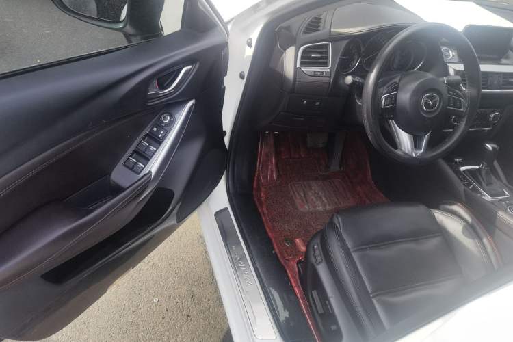 Used Mazda Atenza 2017 2.0L Blue Sky Luxury Edition Driver Seat