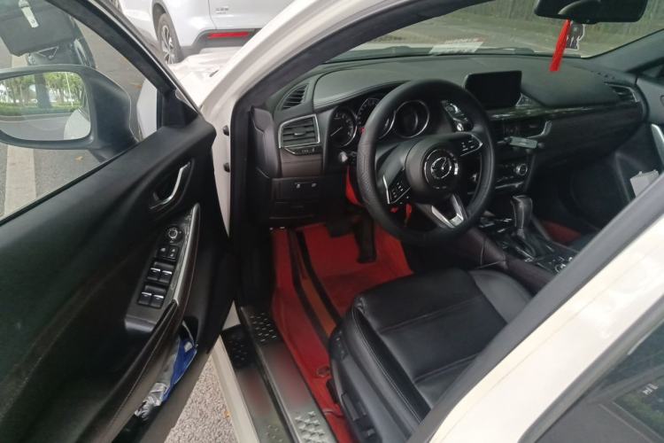Used Mazda Atenza 2017 2.0L Blue Sky Luxury Edition Driver Seat