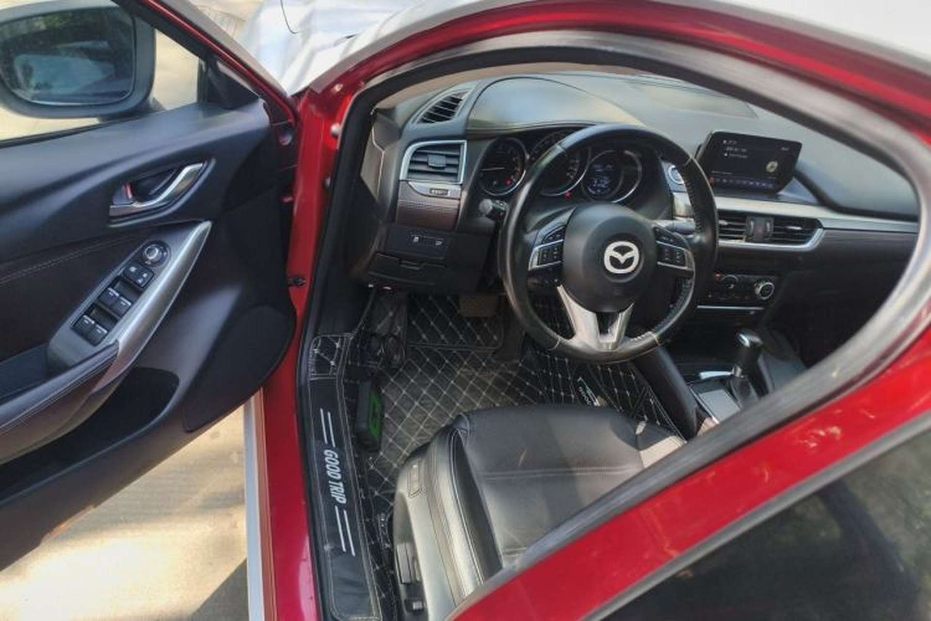 Used Mazda Atenza 2017 2.0L Blue Sky Luxury Edition Driver Seat