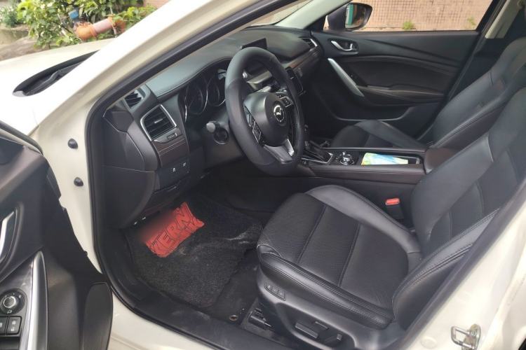 Used Mazda Atenza 2017 2.0L Blue Sky Luxury Edition Driver Seat