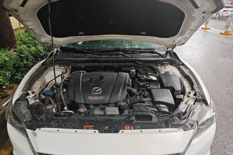 Used Mazda Atenza 2017 2.0L Blue Sky Luxury Edition Engine Bay