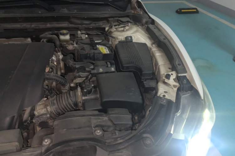 Used Mazda Atenza 2017 2.0L Blue Sky Luxury Edition Engine Bay Left