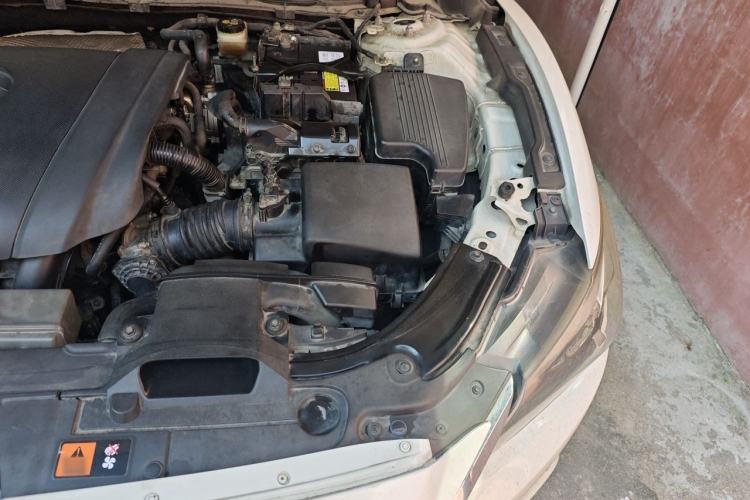 Used Mazda Atenza 2017 2.0L Blue Sky Luxury Edition Engine Bay Left