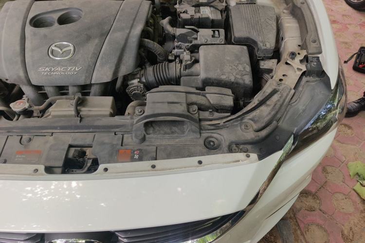 Used Mazda Atenza 2017 2.0L Blue Sky Luxury Edition Engine Bay Left