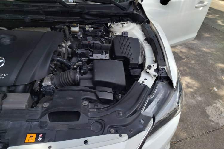 Used Mazda Atenza 2017 2.0L Blue Sky Luxury Edition Engine Bay Left