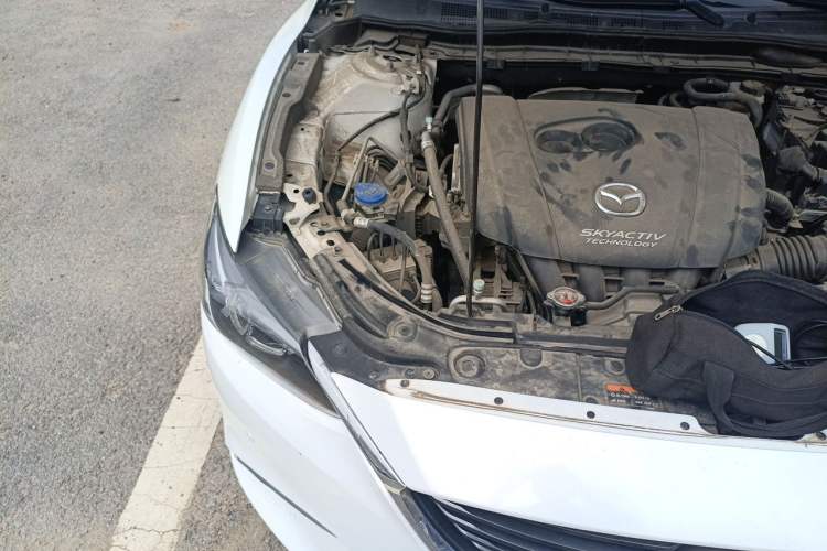 Used Mazda Atenza 2017 2.0L Blue Sky Luxury Edition Engine Bay Right