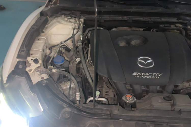 Used Mazda Atenza 2017 2.0L Blue Sky Luxury Edition Engine Bay Right