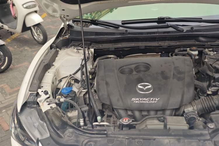Used Mazda Atenza 2017 2.0L Blue Sky Luxury Edition Engine Bay Right