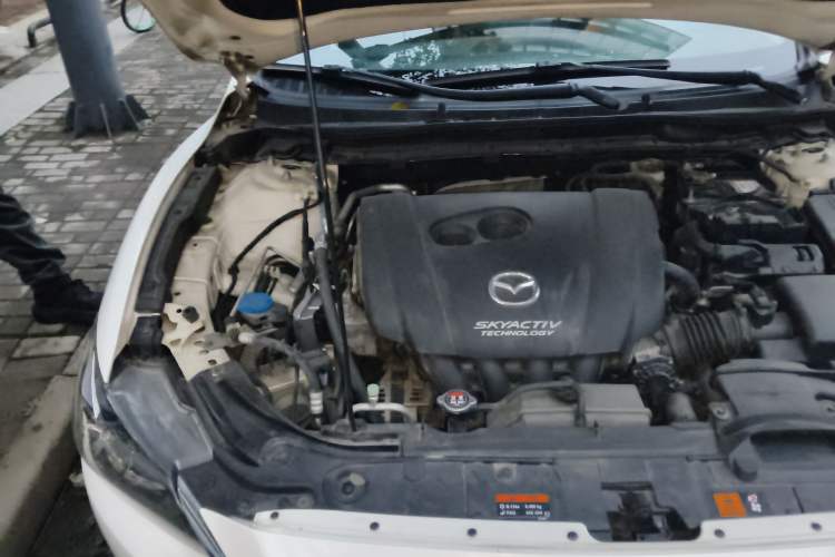 Used Mazda Atenza 2017 2.0L Blue Sky Luxury Edition Engine Bay Right