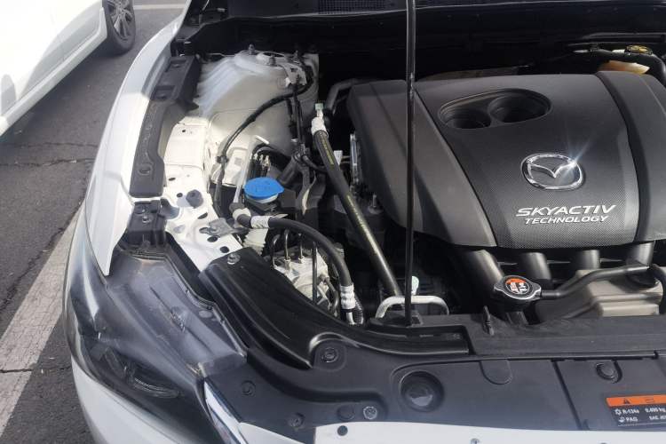 Used Mazda Atenza 2017 2.0L Blue Sky Luxury Edition Engine Bay Right