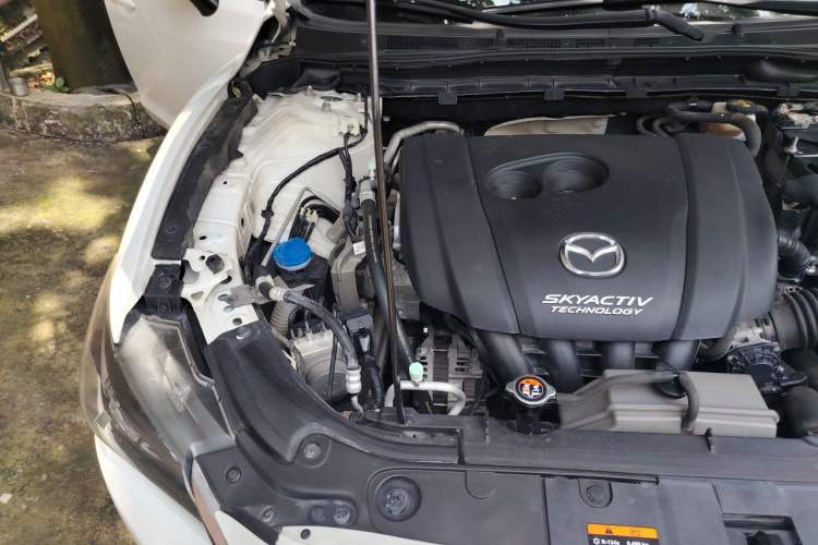 Used Mazda Atenza 2017 2.0L Blue Sky Luxury Edition Engine Bay Right