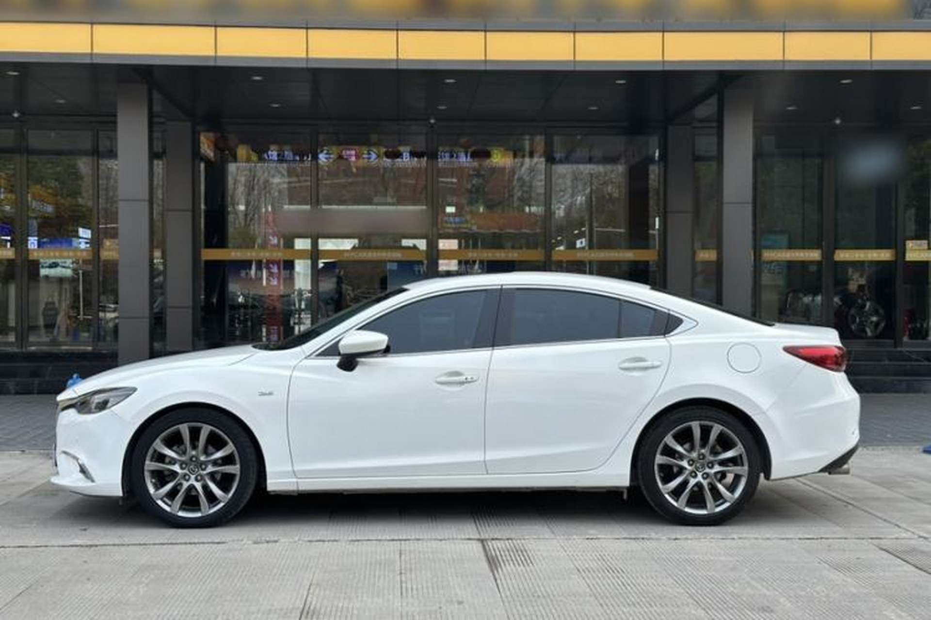 Used Mazda Atenza 2017 2.5L Blue Sky Prestige Edition Exterior 2