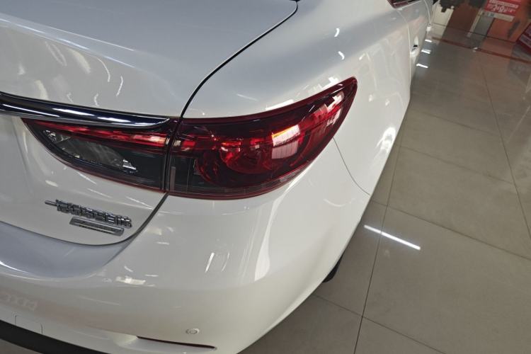 Used Mazda Atenza 2017 2.0L Blue Sky Luxury Edition Exterior 3