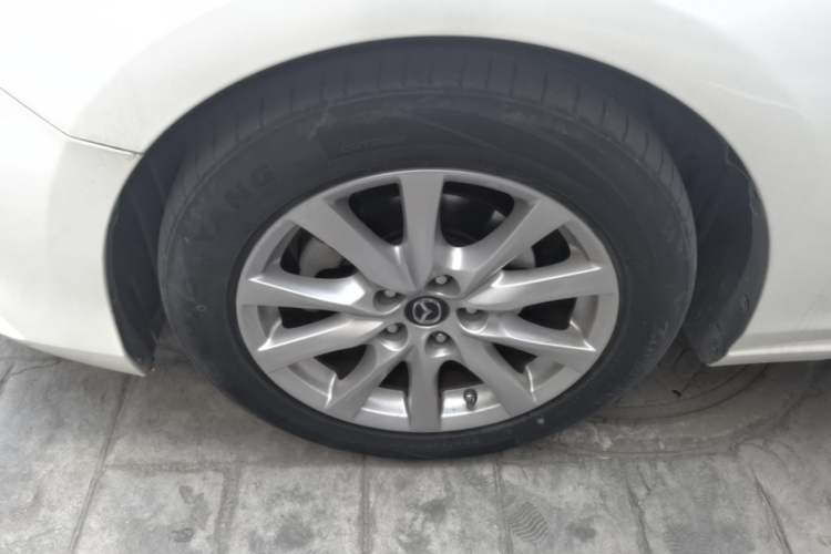 Used Mazda Atenza 2017 2.0L Blue Sky Fashion Edition Exterior 4