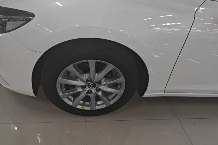 Used Mazda Atenza 2017 2.0L Blue Sky Luxury Edition Exterior 4