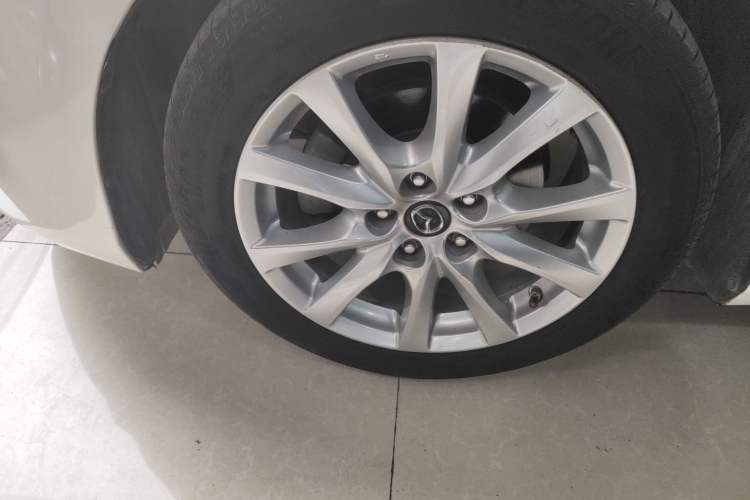Used Mazda Atenza 2017 2.0L Blue Sky Luxury Edition Exterior 4