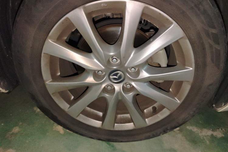 Used Mazda Atenza 2017 2.0L Blue Sky Luxury Edition Exterior 7