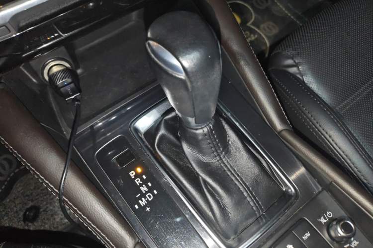Used Mazda Atenza 2017 2.5L Skyactiv Sport Edition Gear Lever