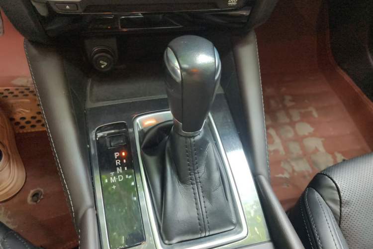 Used Mazda Atenza 2017 2.0L Blue Sky Luxury Edition Gear Lever