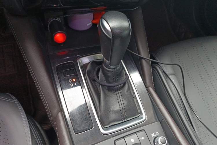 Used Mazda Atenza 2017 2.5L Skyactiv Sport Edition Gear Lever