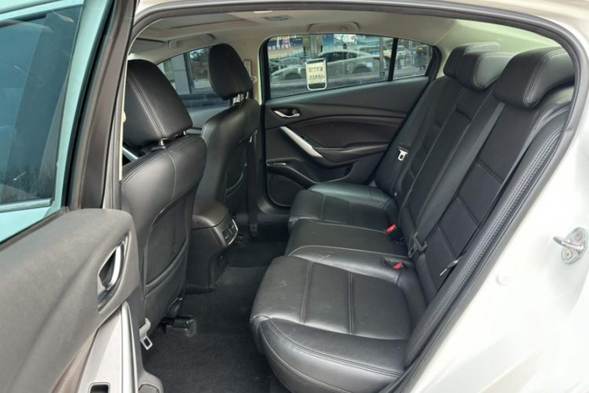 Used Mazda Atenza 2017 2.5L Blue Sky Prestige Edition Interior 12