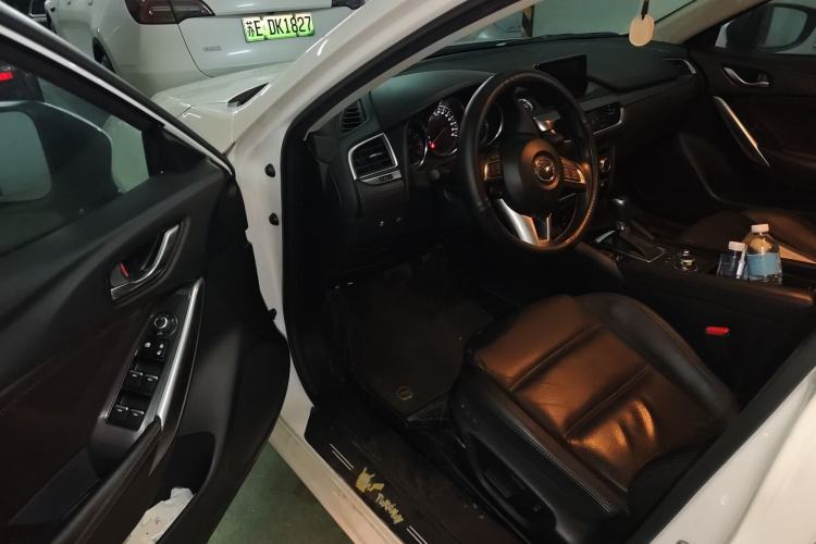 Used Mazda Atenza 2017 2.0L Blue Sky Luxury Edition Interior 3