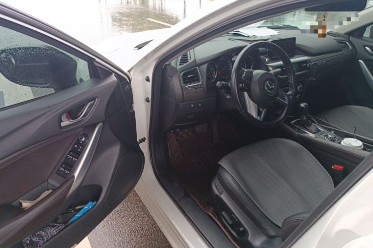 Used Mazda Atenza 2017 2.5L Skyactiv Sport Edition Interior 3