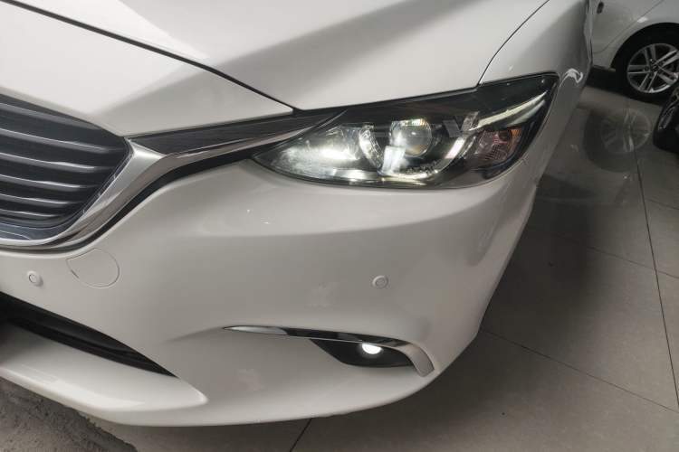 Used Mazda Atenza 2017 2.0L Blue Sky Luxury Edition Left Front Headlight