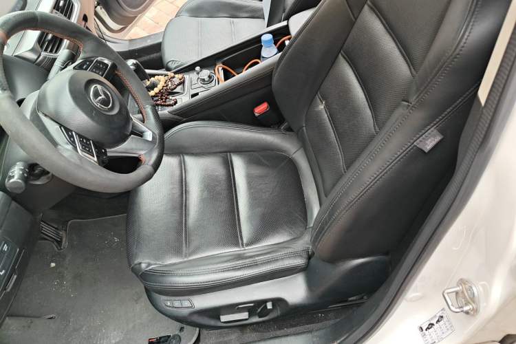 Used Mazda Atenza 2017 2.5L Blue Sky Prestige Edition Left Front Seat