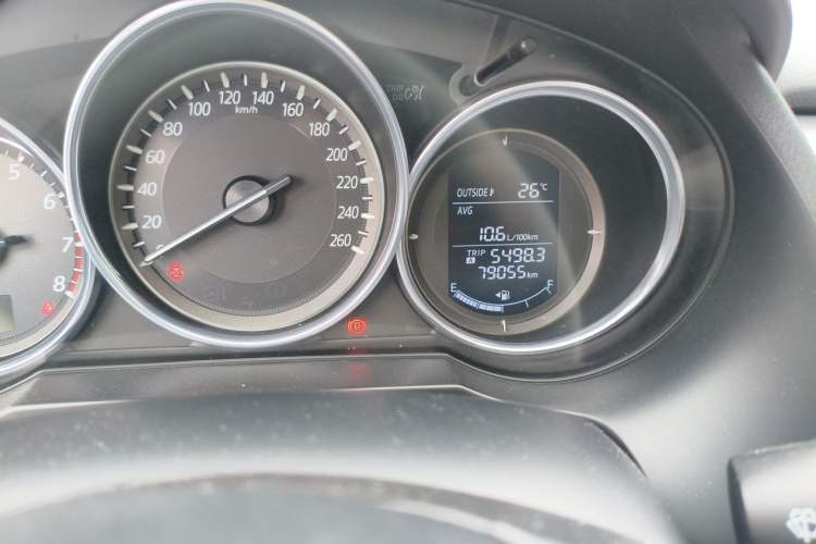 Used Mazda Atenza 2017 2.0L Blue Sky Luxury Edition Odometer Close Up
