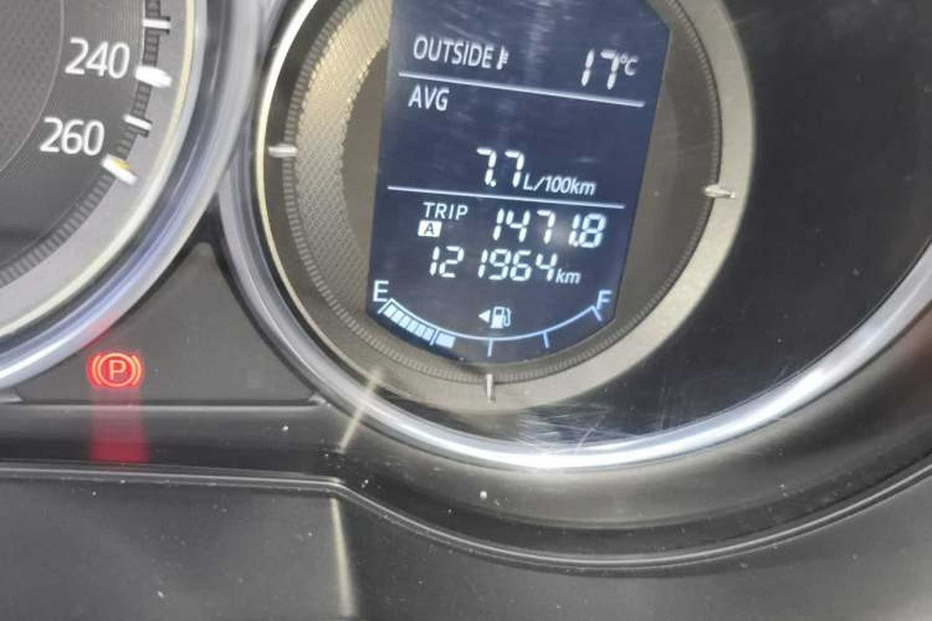 Used Mazda Atenza 2017 2.0L Blue Sky Luxury Edition Odometer Close Up