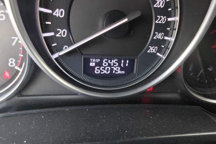 Used Mazda Atenza 2017 2.5L Blue Sky Prestige Edition Odometer Close Up