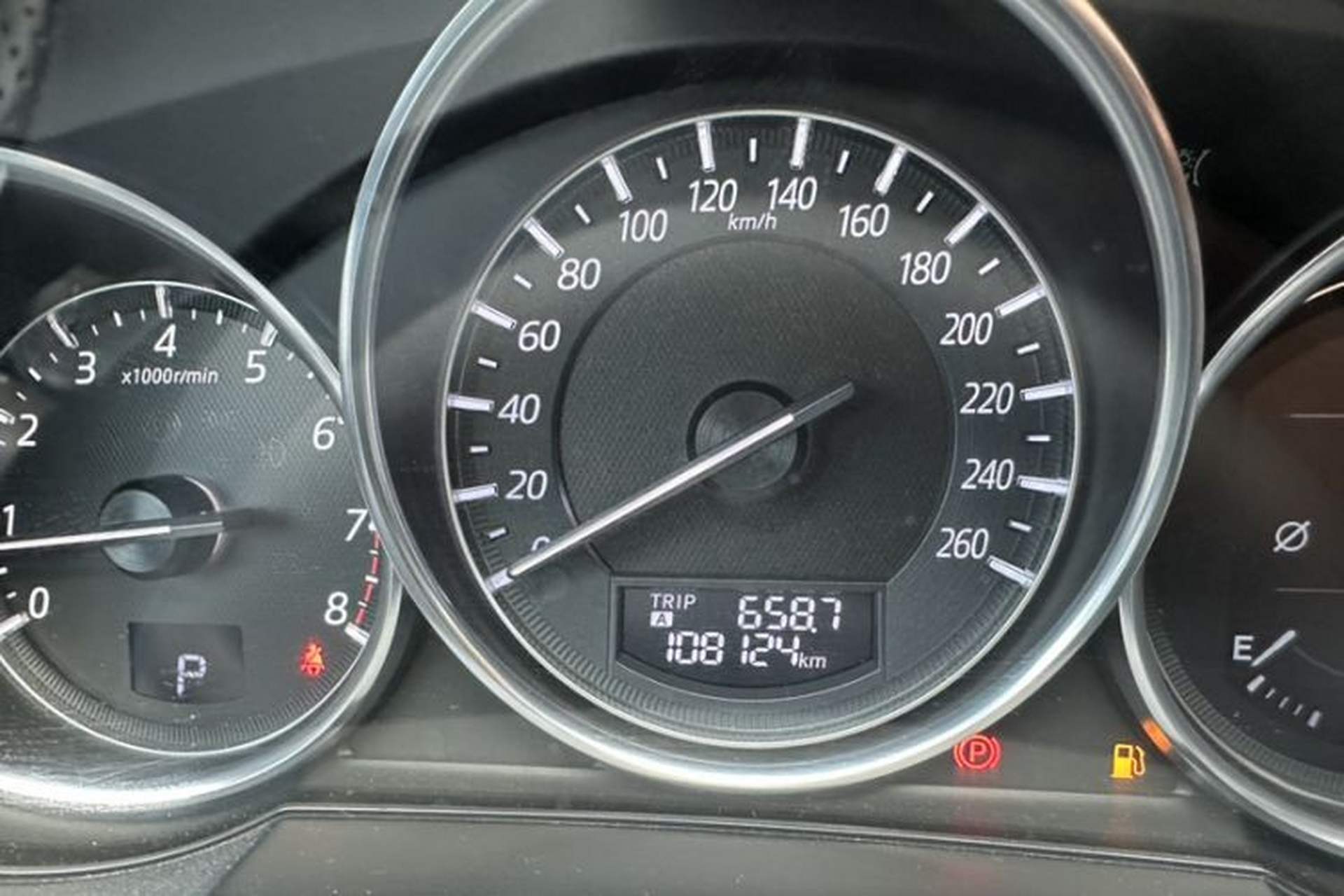 Used Mazda Atenza 2017 2.5L Blue Sky Prestige Edition Odometer Close Up